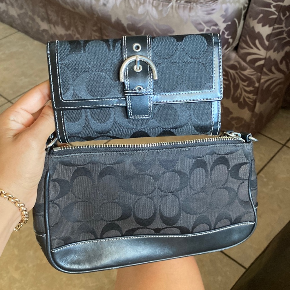 - Set vintage coach